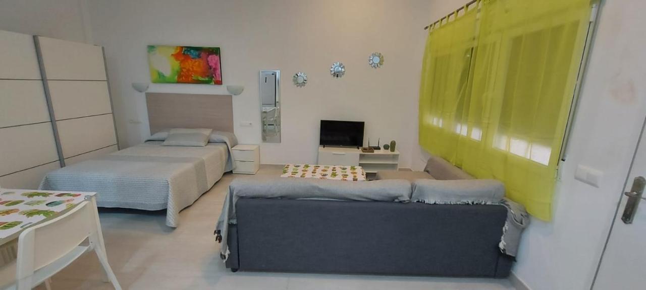 La Paloma Apartment Malaga Exterior photo